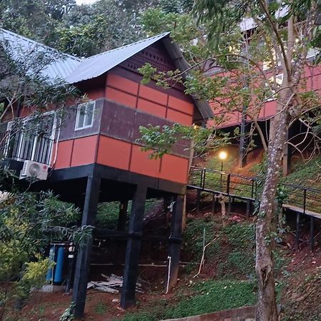Santhi Hill View Resort Munnar Extérieur photo