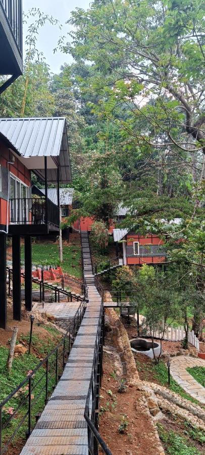 Santhi Hill View Resort Munnar Extérieur photo