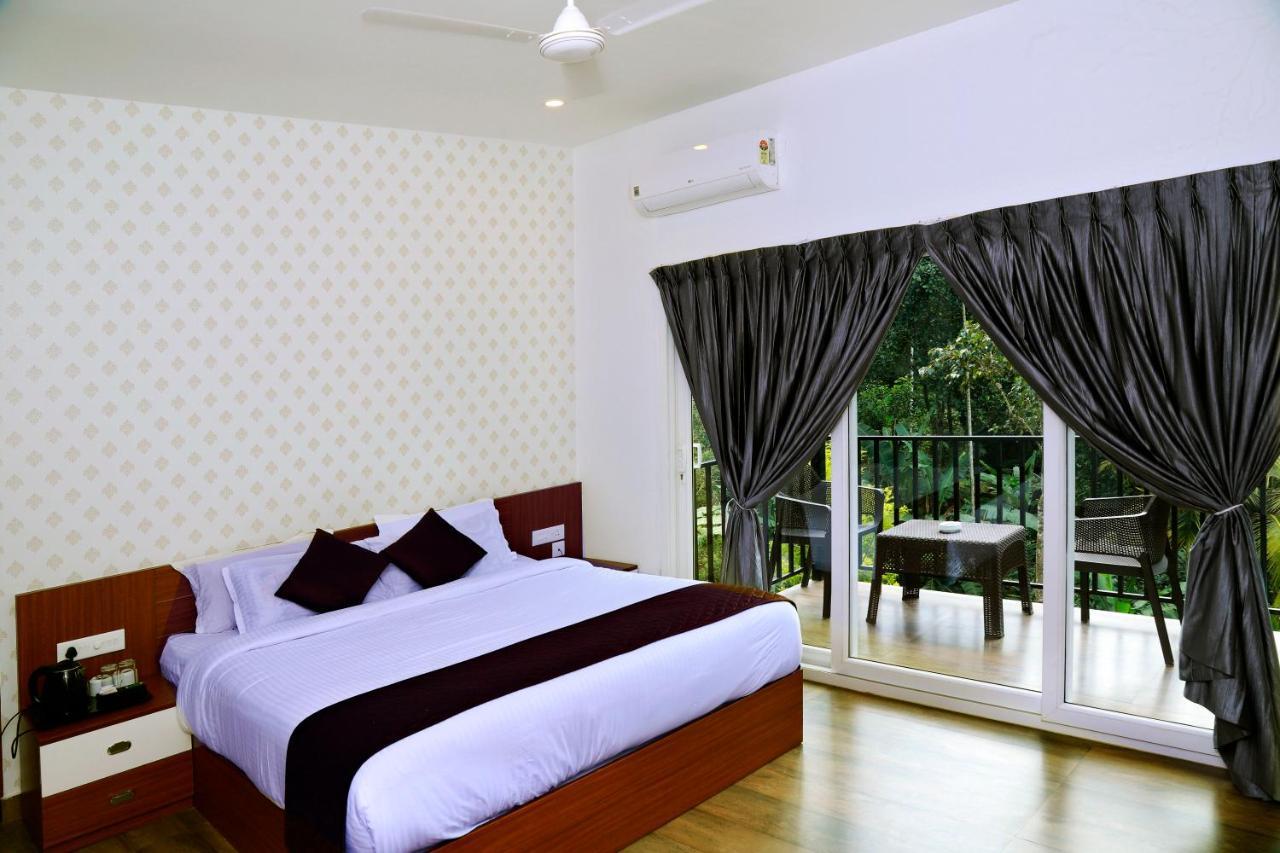 Santhi Hill View Resort Munnar Extérieur photo