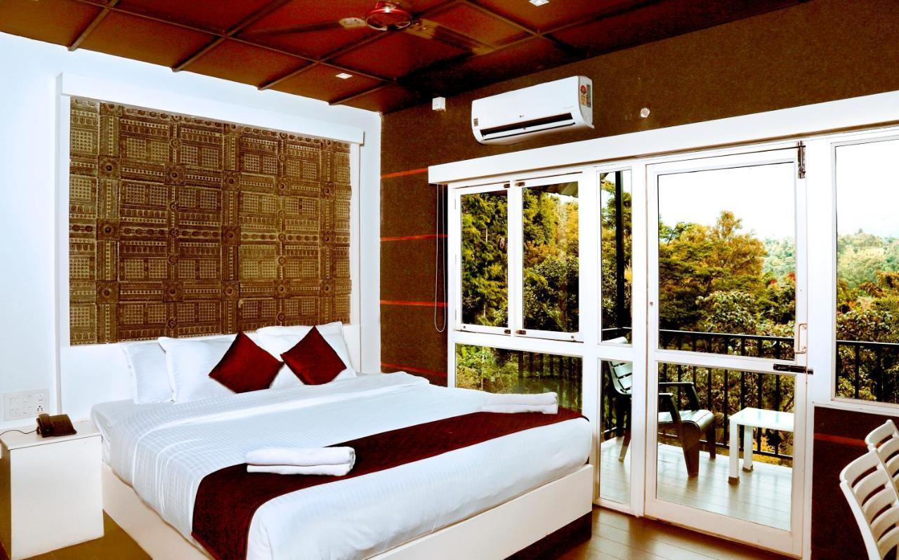 Santhi Hill View Resort Munnar Extérieur photo
